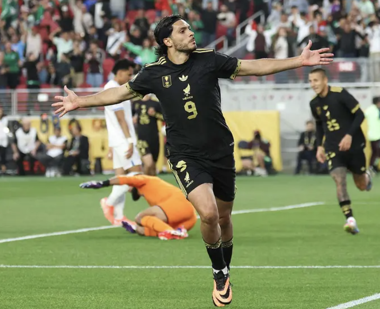 MÉXICO DOBLEGA A HONDURAS Y VA A LA FINAL DE LA COPA ORO CONTRA ESTADOS UNIDOS